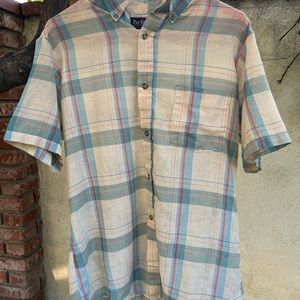 Par Four Sportswear, short sleeve plaid button up thin summery, vintage shirt.